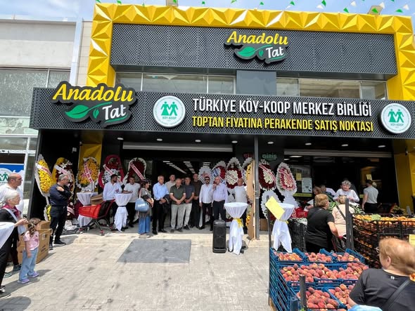 ANADOLU TAT grubu İle Köy-Koop Anadolu Tat marketlerimizin 6.sını Ankaralı tüketicilerin yoğun İlgisi İle Alacaatlı'da açtık.